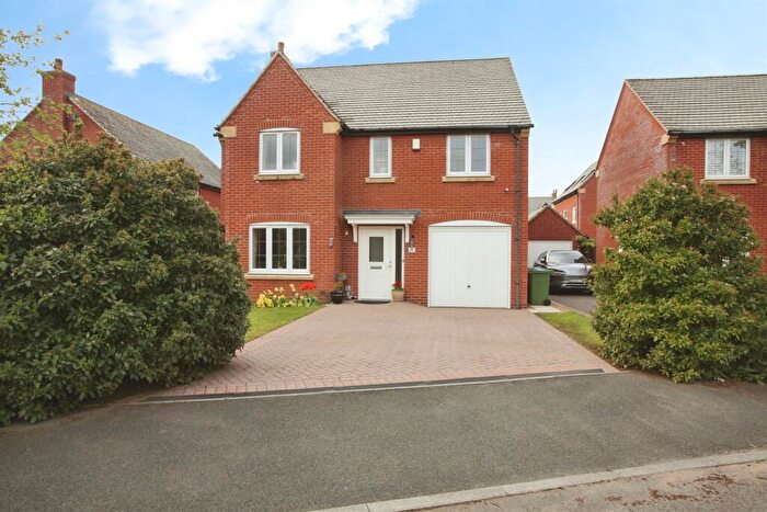 4 Bedroom Detached House For Sale In Tene Close, Cawston, Rugby, CV22