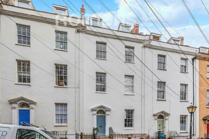 1 Bedroom Flat To Rent In Bellevue, BS8