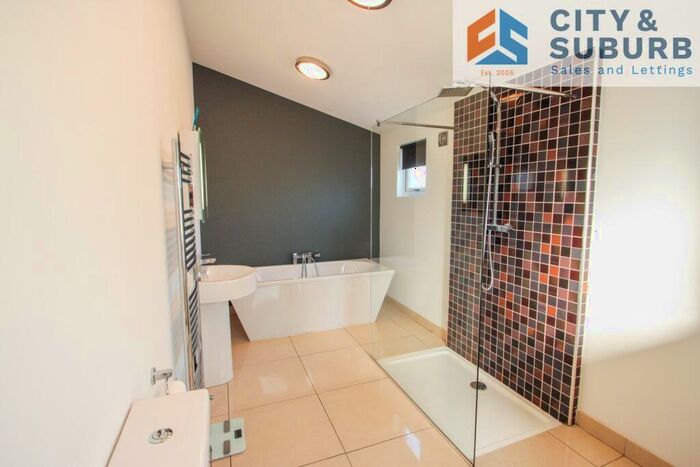 2 Bedroom Flat To Rent In Hartford Street, Heaton, Newcastle Upon Tyne, Tyne And Wear, NE6