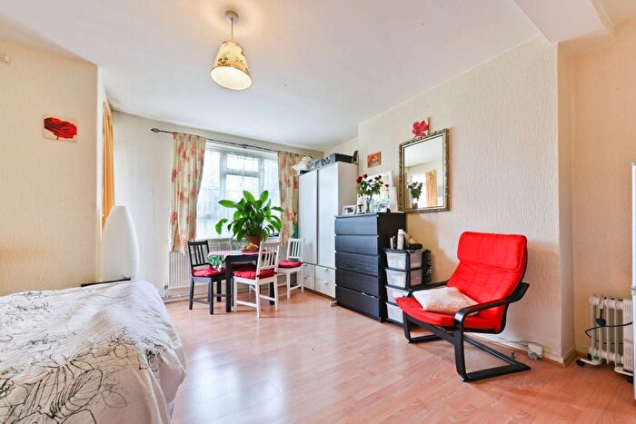 Studio To Rent In Patmore Estate, Nine Elms, London, SW8