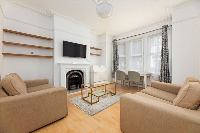 2 Bedroom Flat To Rent In Clonmore Street, Southfields, SW18