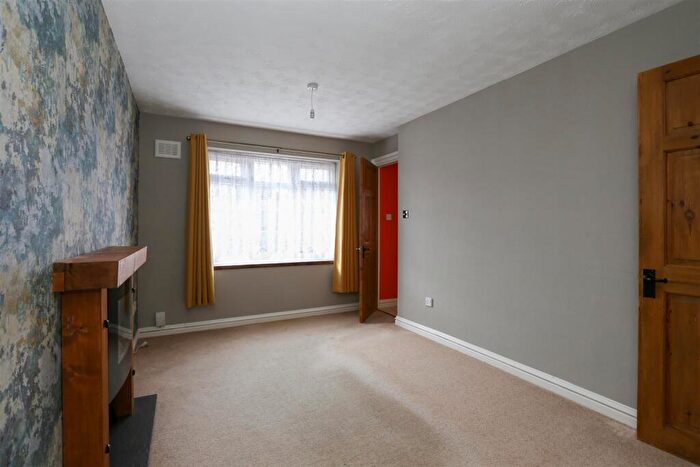2 Bedroom Semi-Detached Bungalow For Sale In The Poppins, Leicester, LE4