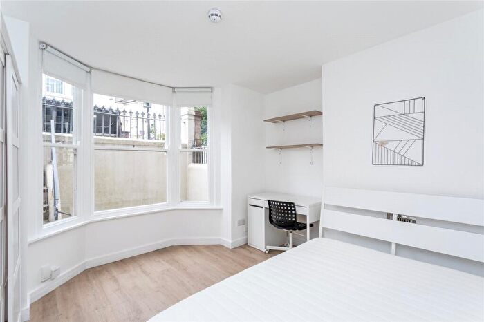 2 Bedroom Flat To Rent In York Grove, Brighton, BN1