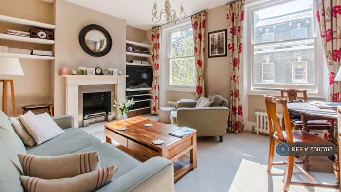 2 Bedroom Flat To Rent In Charleston Street, London, SE17