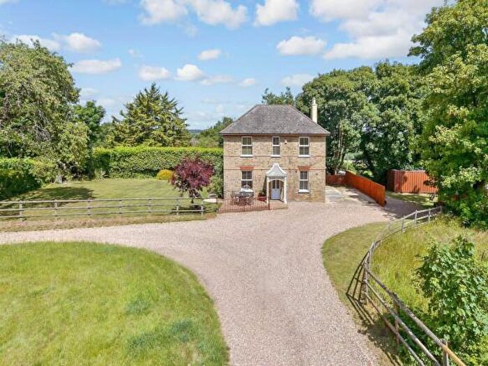 4 Bedroom Detached House To Rent In The Downs, Cockering Road Chartham, CT4