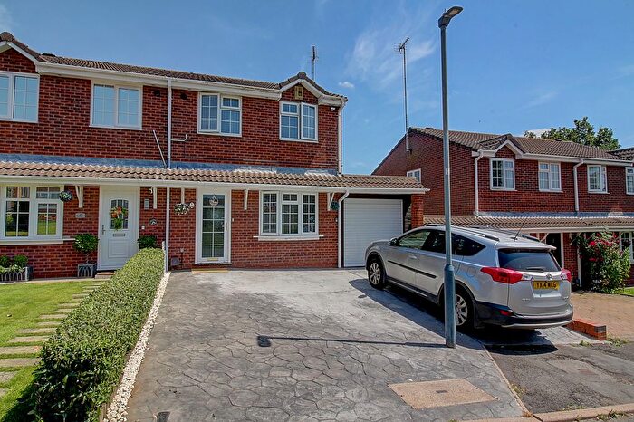 3 Bedroom Semi Detached House For Sale In Bronte Close, Galley Common, CV10