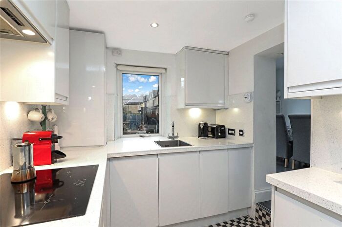 3 Bedroom Terraced House For Sale In Danes Drive, Scotstoun, Glasgow, G14
