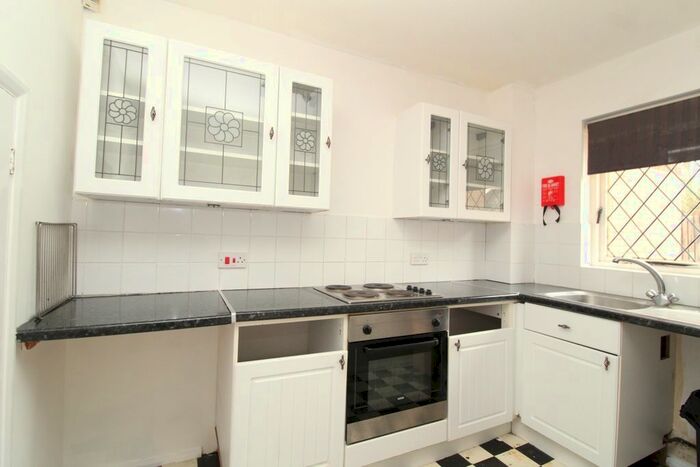 1 Bedroom Terraced House To Rent In St. Johns Road, Erith, Kent, DA8