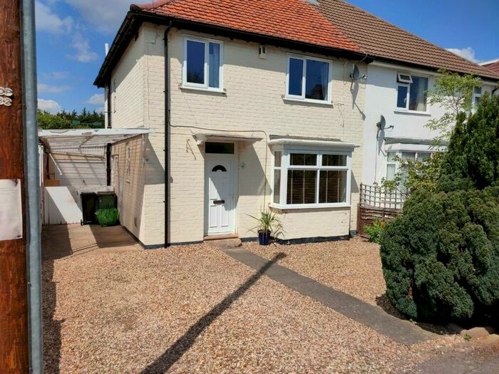 3 Bedroom Semi-Detached House To Rent In Grosvenor Crescent, Oadby, LE2