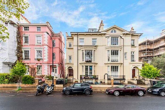 2 Bedroom Property To Rent In Albert Terrace, London, NW1