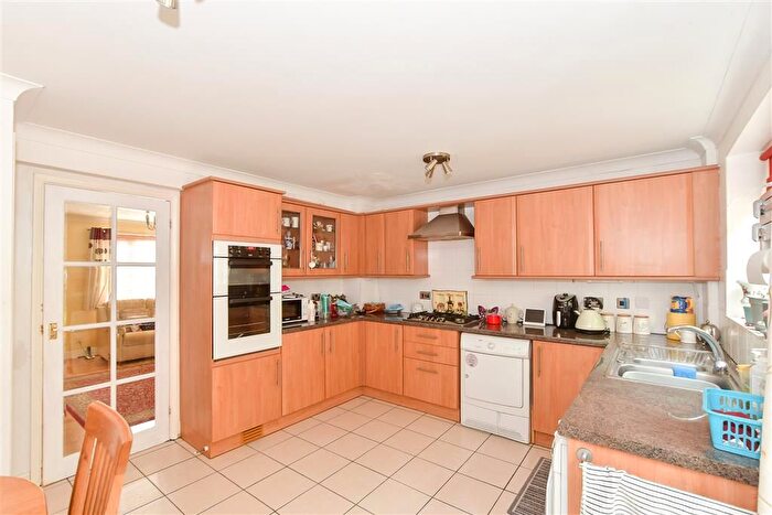3 Bedroom End Terrace House For Sale In Pevensey Road, Southwater, West Sussex, RH13