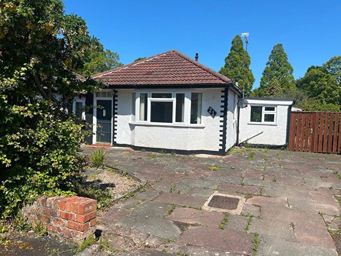 2 Bedroom Bungalow For Sale In Oakfield Avenue, Upton, Chester, Cheshire, CH2