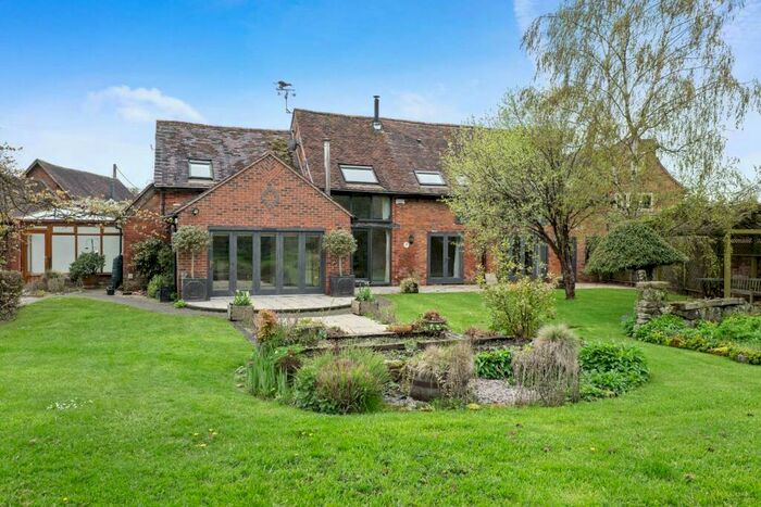 4 Bedroom Barn Conversion To Rent In Spencers Lane, Berkswell, Coventry, CV7