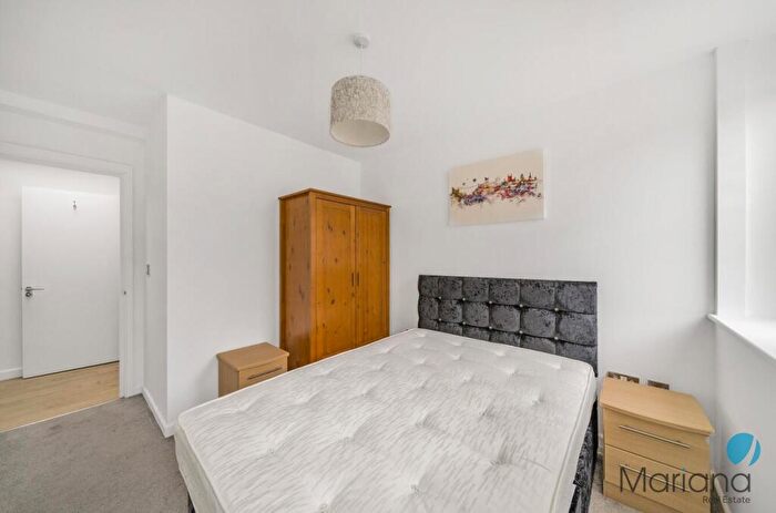 2 Bedroom Flat To Rent In Chatfield House, Marsh Street, Bristol, BS1