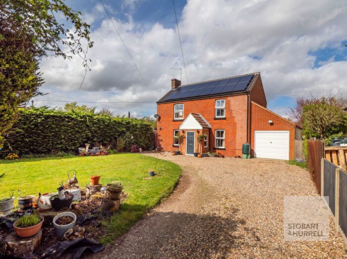 4 Bedroom Detached House For Sale In Treetops, Union Road, Smallburgh, Norfolk, NR12