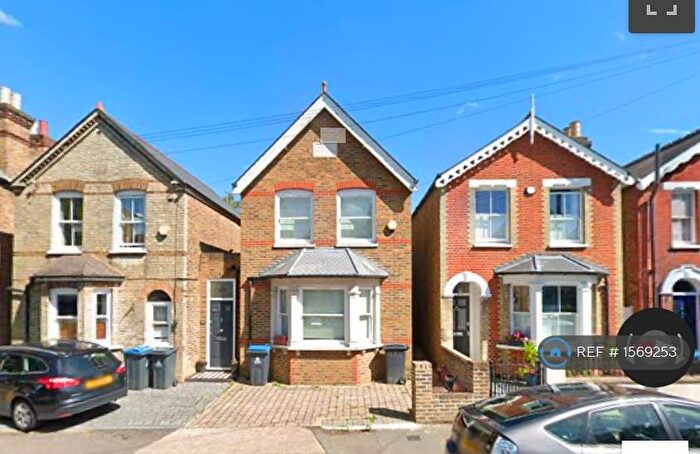 3 Bedroom Detached House To Rent In Minerva Road, Kingston Upon Thames, KT1