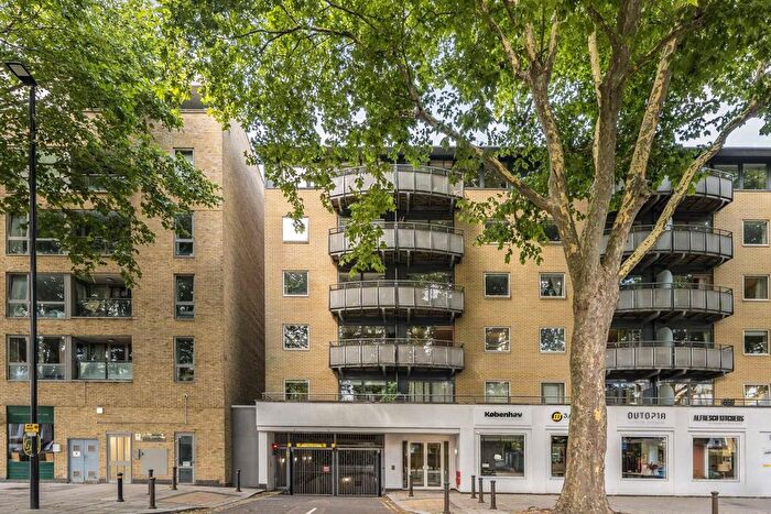 2 Bedroom Flat For Sale In Chiswick High Road, Chiswick, W4