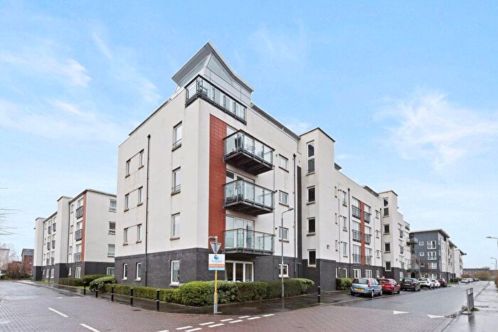 3 Bedroom Flat For Sale In Lapwing Road, / Lapwing Road, PA4