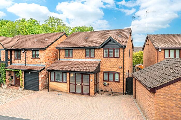5 Bedroom Detached House For Sale In The Melings, Hemel Hempstead, Hertfordshire, HP2