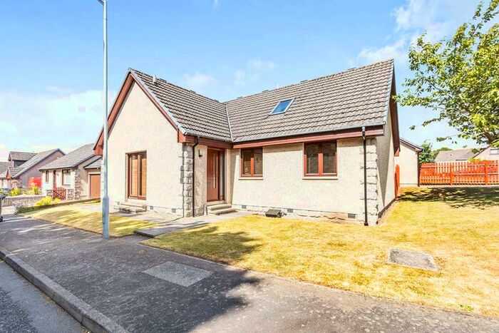 5 Bedroom Detached House To Rent In Sinclair Gardens, Hillside, Montrose, Angus, DD10