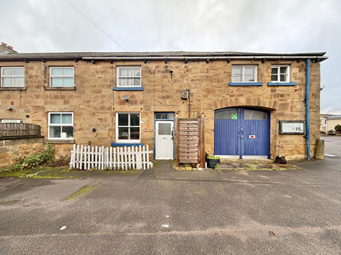 3 Bedroom End Of Terrace House For Sale In Hall Road, Little Preston, LS26