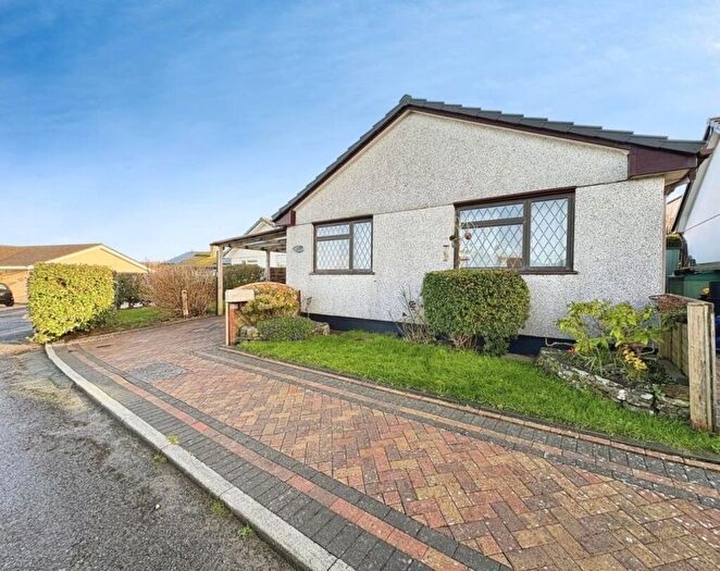 3 Bedroom Detached Bungalow For Sale In Helston, Charming Bungalow With No Chain, TR13