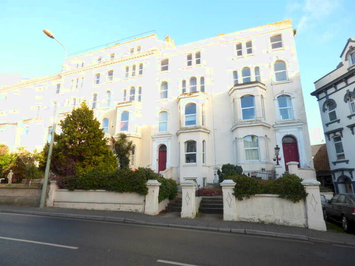 Flat To Rent In Orchard Gardens, Teignmouth, TQ14