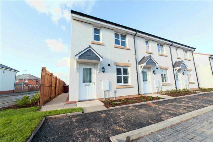 3 Bedroom End Of Terrace House To Rent In Banavie Terrace, Hamilton, ML3