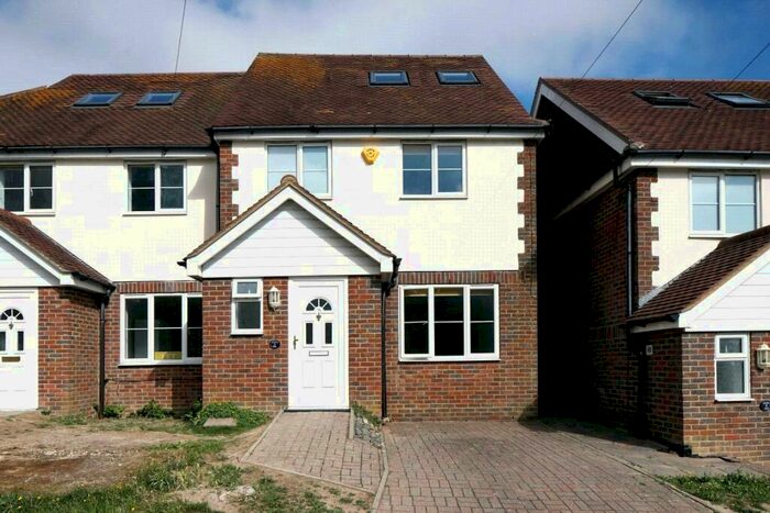 Terraced House To Rent In Bristol Rise, Bowring Way, Brighton, East Sussex, BN2
