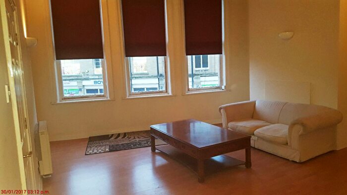 1 Bedroom Flat To Rent In North Parade, City Centre, Bradford, BD1
