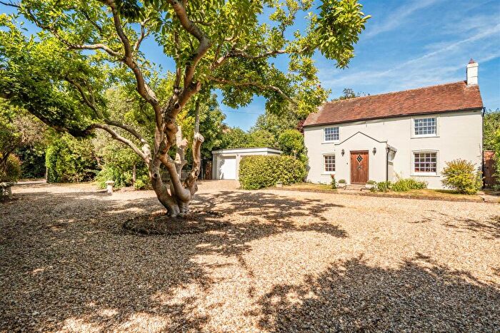 4 Bedroom Detached House For Sale In Westergate Street, Westergate, PO20