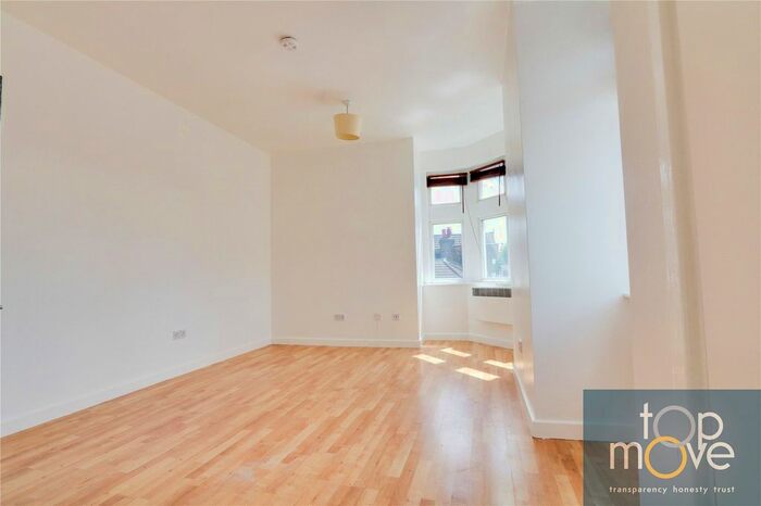 1 Bedroom Flat To Rent In South End, Croydon, CR0