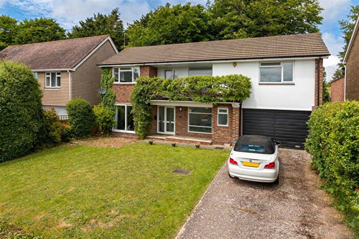 4 Bedroom Property To Rent In Longlands, Broadwater, Worthing, BN14