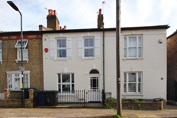 3 Bedroom Property For Sale In Bedford Road, W13