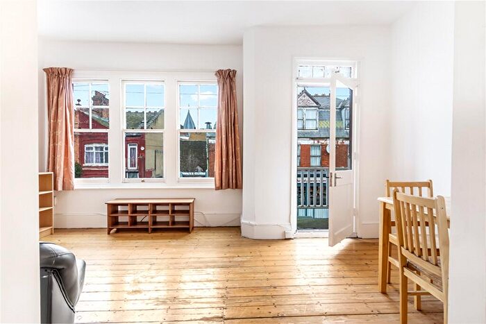 1 Bedroom Apartment To Rent In Salisbury Road, London, N4