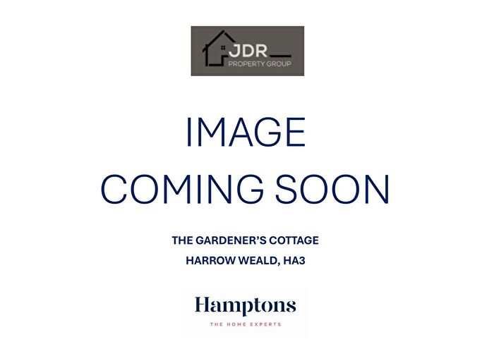 2 Bedroom Cottage For Sale In Hillside Manor Cottages Brookshill, Harrow, HA3