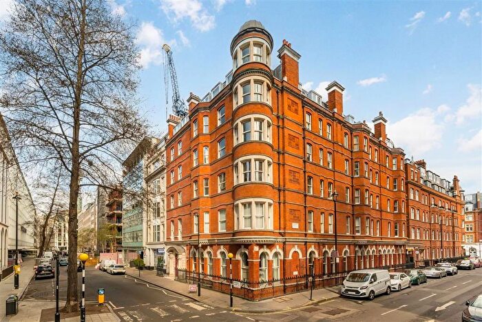 2 Bedroom Flat To Rent In Eastcastle Street, Fitzrovia Amp; Covent Garden, W1T