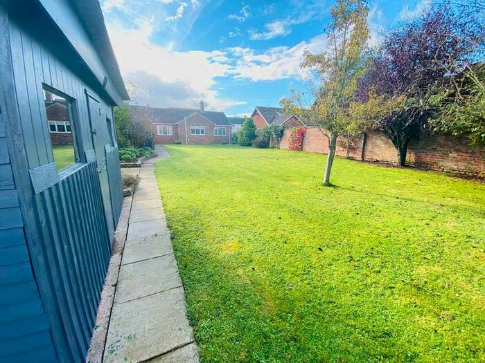 2 Bedroom Detached Bungalow For Sale In Main Street, Reedness, Goole, DN14