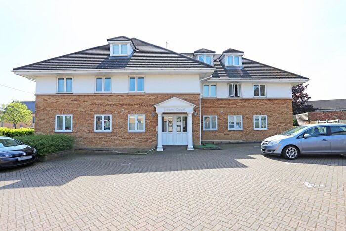 2 Bedroom Flat To Rent In New Road, Rainham, RM13