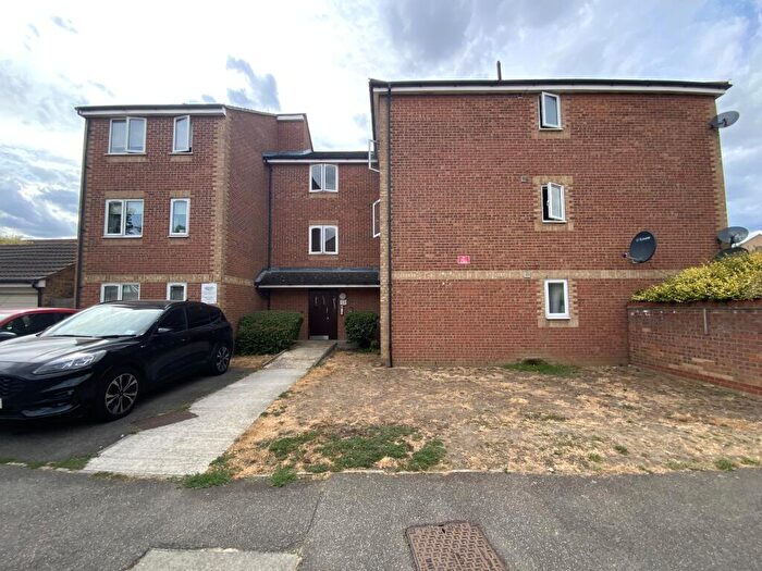 1 Bedroom Flat To Rent In Danbury Crescent, South Ockendon, Thurrock, RM15