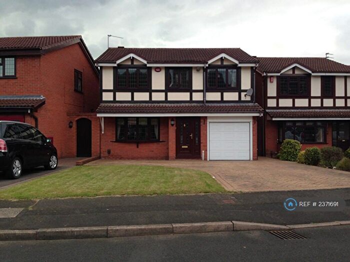 4 Bedroom Detached House To Rent In Ploverdale Crescent, Kingswinford, DY6