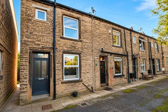 1 Bedroom Cottage To Rent In Green Terrace Square, Savile Park, Halifax, HX1