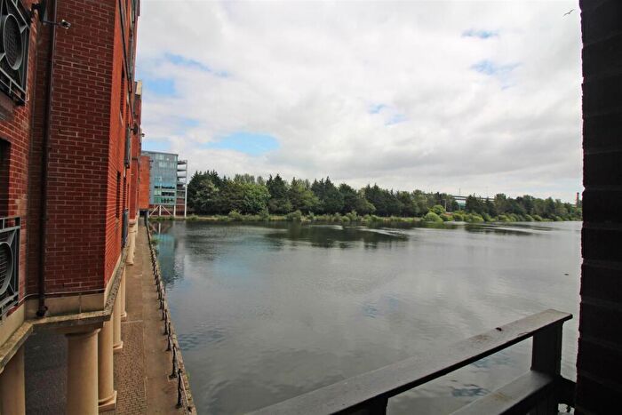 3 Bedroom Flat To Rent In Schooner Way, Cardiff, CF10