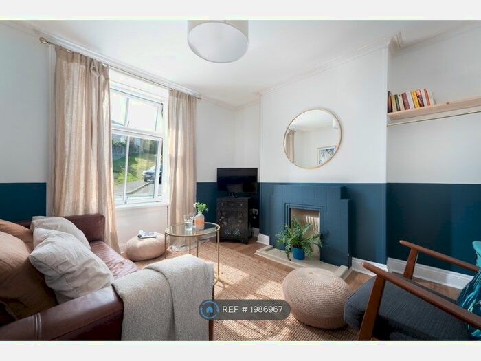3 Bedroom Terraced House To Rent In Tolfa House, Truro, TR1
