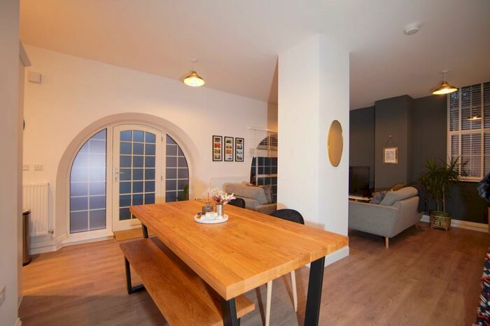 2 Bedroom Apartment To Rent In Captains House, Captains Gardens, Fishponds, BS16