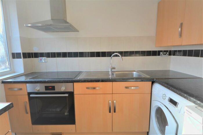 1 Bedroom Flat To Rent In Deanery Close, East Finchley., N2
