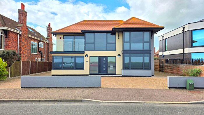 4 Bedroom Detached House For Sale In Marine Parade, Gorleston, NR31