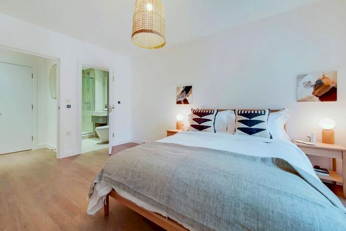 3 Bedroom Flat To Rent In Equipment Works, Walthamstow, London, E17