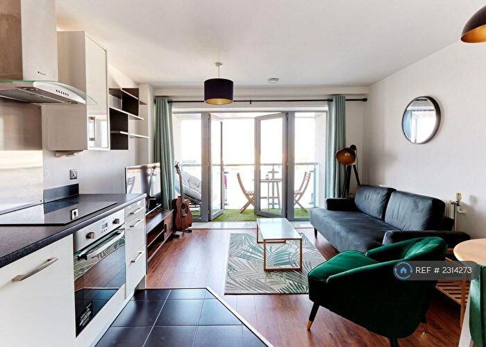 2 Bedroom Flat To Rent In Vernon Road, London, E3