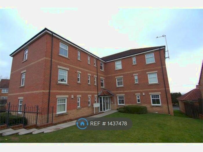 2 Bedroom Flat To Rent In Birchin Bank, Elsecar, Barnsley, S74